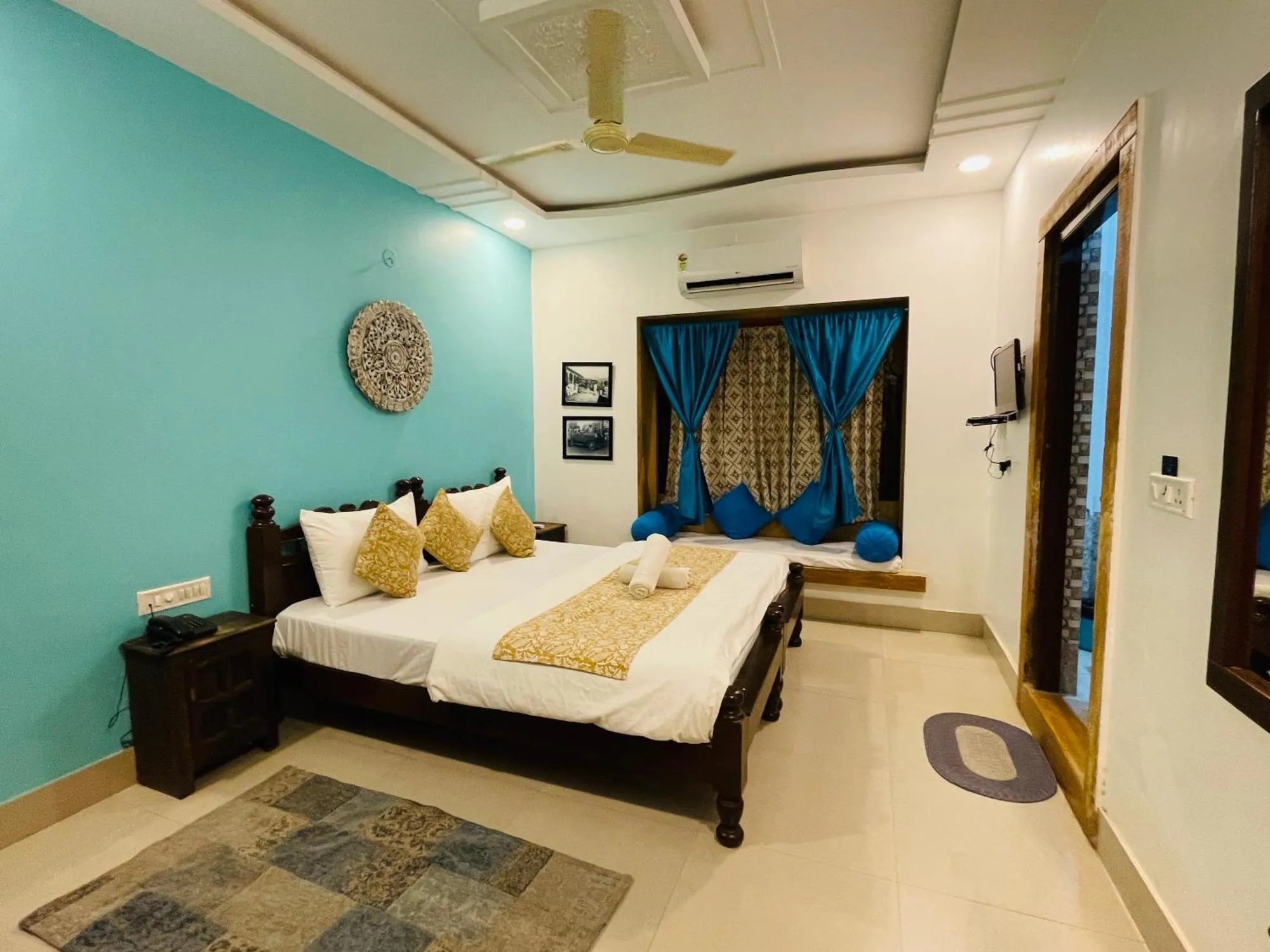 Deluxe room at Hotel Golden Desert Mahal Jaisalmer
